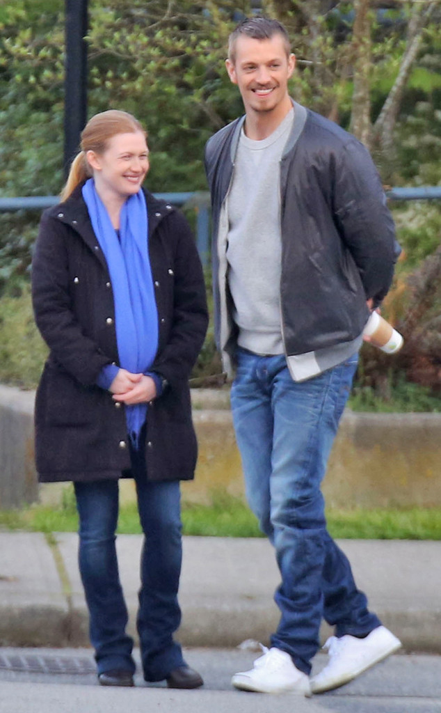 scholarly articles on online dating